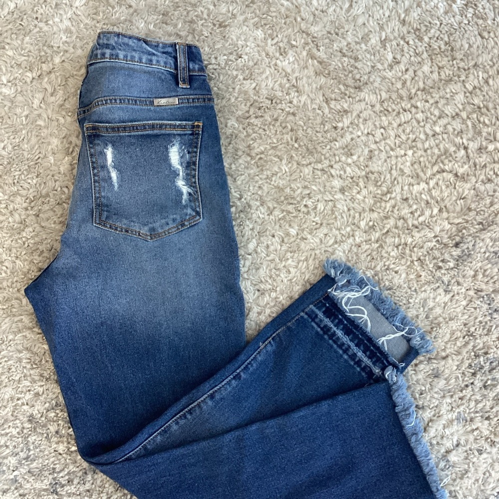 KanCan Womens High Rise Straight Leg Jeans Medium Blue Wash Frayed Hem Size 5/26